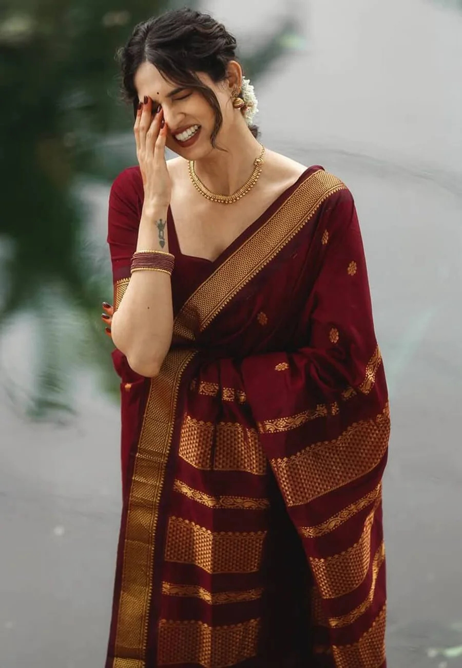 TRENDING BANARASI LICHI SILK JACQUARD WORK SAREE WITH UNSTITCHED BLOUSE FESTIVE WEAR WHOLESALE PRICE ETHNIC GARMENT (2)