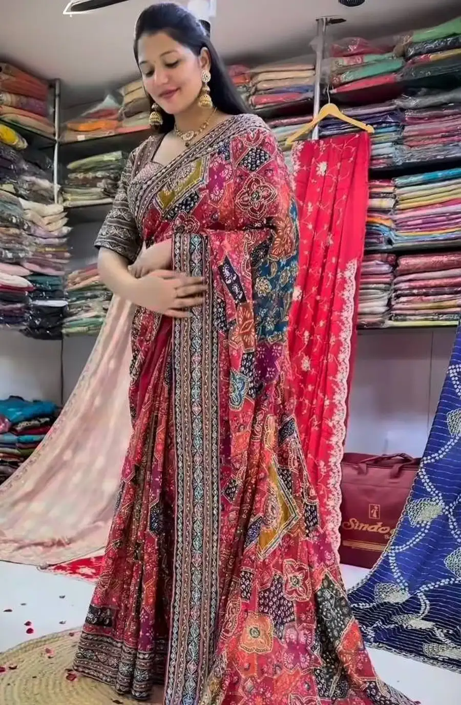 TRENDING CHINON SILK DIGITAL PRINT WITH BEAUTIFUL MIRROR HANDWORK SAREE WITH UNSTITCHED BLOUSE FESTIVE WEAR WHOLESALE PRICE ETHNIC GARMENT (4)