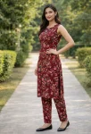 TRENDING CREPE FLOWER PRINT WORK TOP PENT SET DAILY WEAR WHOLESALE PRICE ETHNIC GARMENT (3)