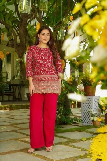 TRENDING CREPE SILK EMBROIDERY WORK TOP PENT SET RANI