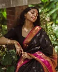 TRENDING LICHI SILK JACQUARD WORK SAREE WITH UNSTITCHED BLOUSE DAILY WEAR WHOLESALE PRICE ETHNIC GARMENT (4)