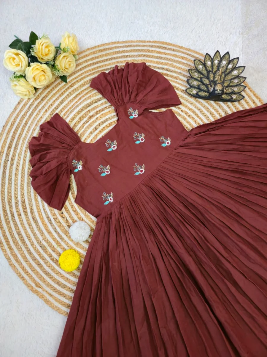 TRENDING MUL COTTON MAGGAM WORK ONE PIECE DRESS FESTIVE WEAR WHOLESALE PRICE ETHNIC GARMENT (3)