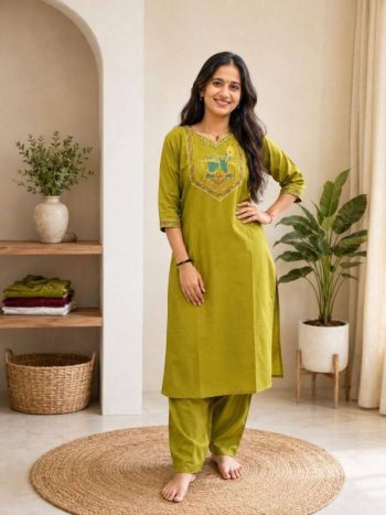 MODERN COTTON EMBROIDERY WORK TOP PENT SET PARROT GREEN