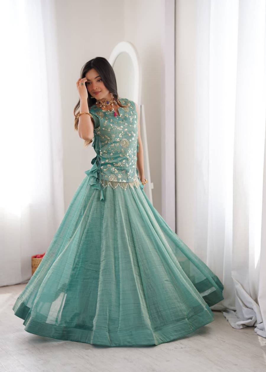 13MODERN SALSA CRUSH PLAIN LEHENGA CHOLI WITH ZARI & SEQUENCE EMBROIDERY WORK WITH PEARL & MOTI LACE WORK KOTI WEDDING WEAR WHOLESALE PRICE ETHNIC GARMENT (8)