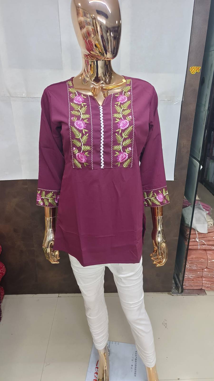 1FANCY RINKAL COTTON EMBROIDERY WORK ONLY TOP DAILY WEAR WHOLESALE PRICE ETHNIC GARMENT (6)