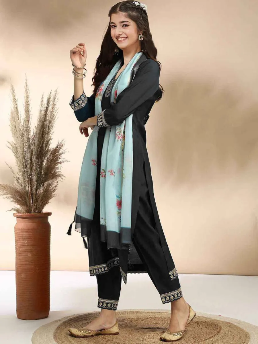 1MODERN COTTON EMBROIDERY WORK KID'S TOP BOTTOM WITH DUPATTA FESTIVE WEAR WHOLESALE PRICE ETHNIC GARMENT (3)