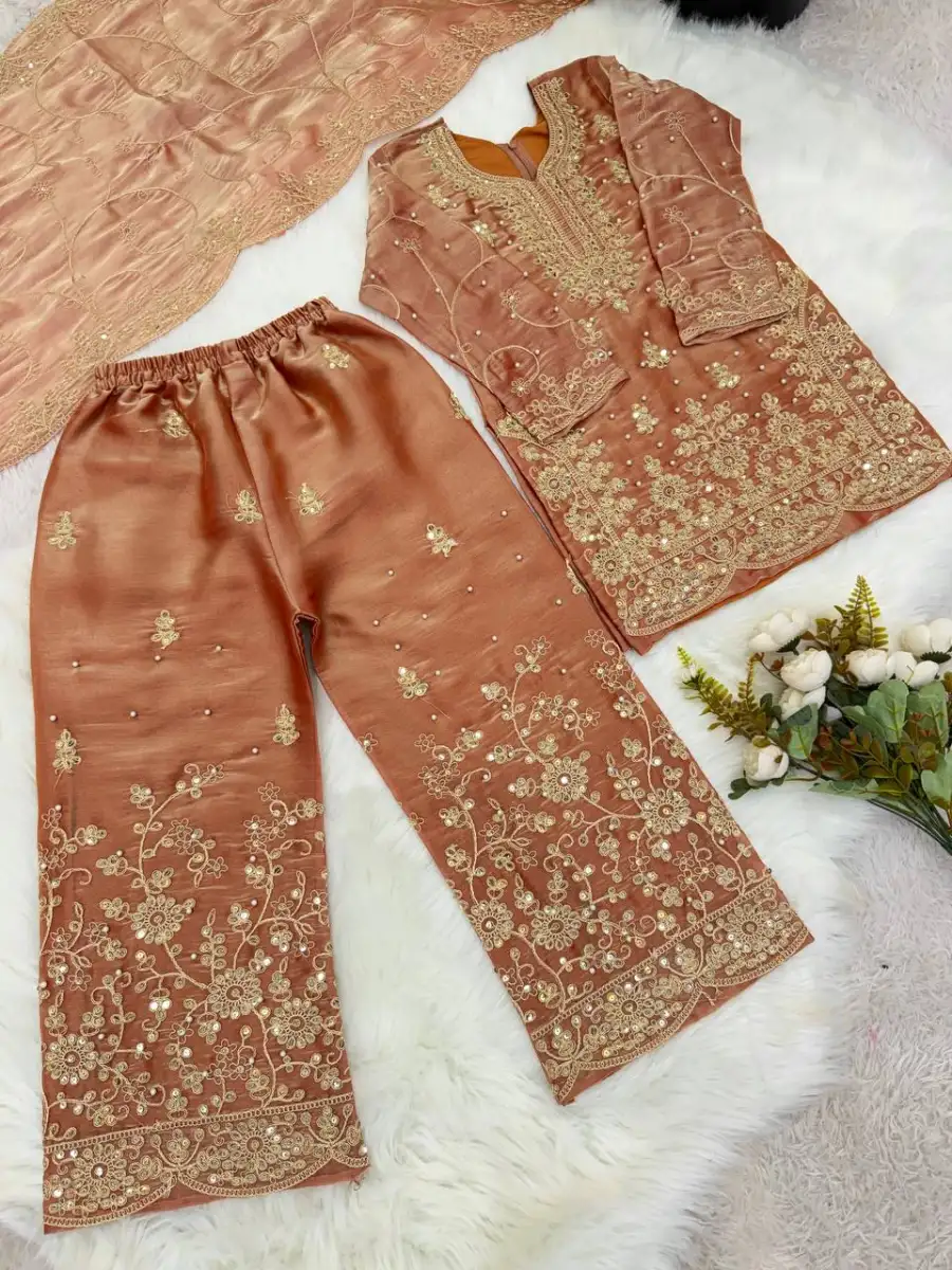 1NEW ARRIVAL GMY SILK EMBROIDERY SEQUENCE WORK MOTHDER DAUGHTER SET FESTIVE WEAR WHOLESALE PRICE ETHNIC GARMENT (12)