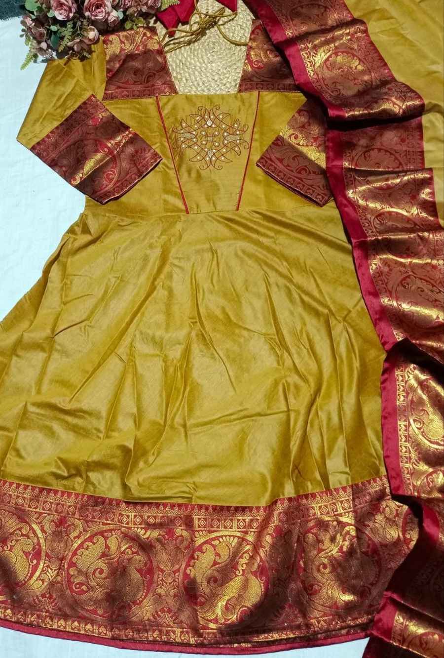 1TRADITIONAL KANCHI COTTON ZARI KANCHI BORDER WORK GOWN WITH DUPATTA WEDDING WEAR WHOLESALE PRICE ETHNIC GARMENT (6)