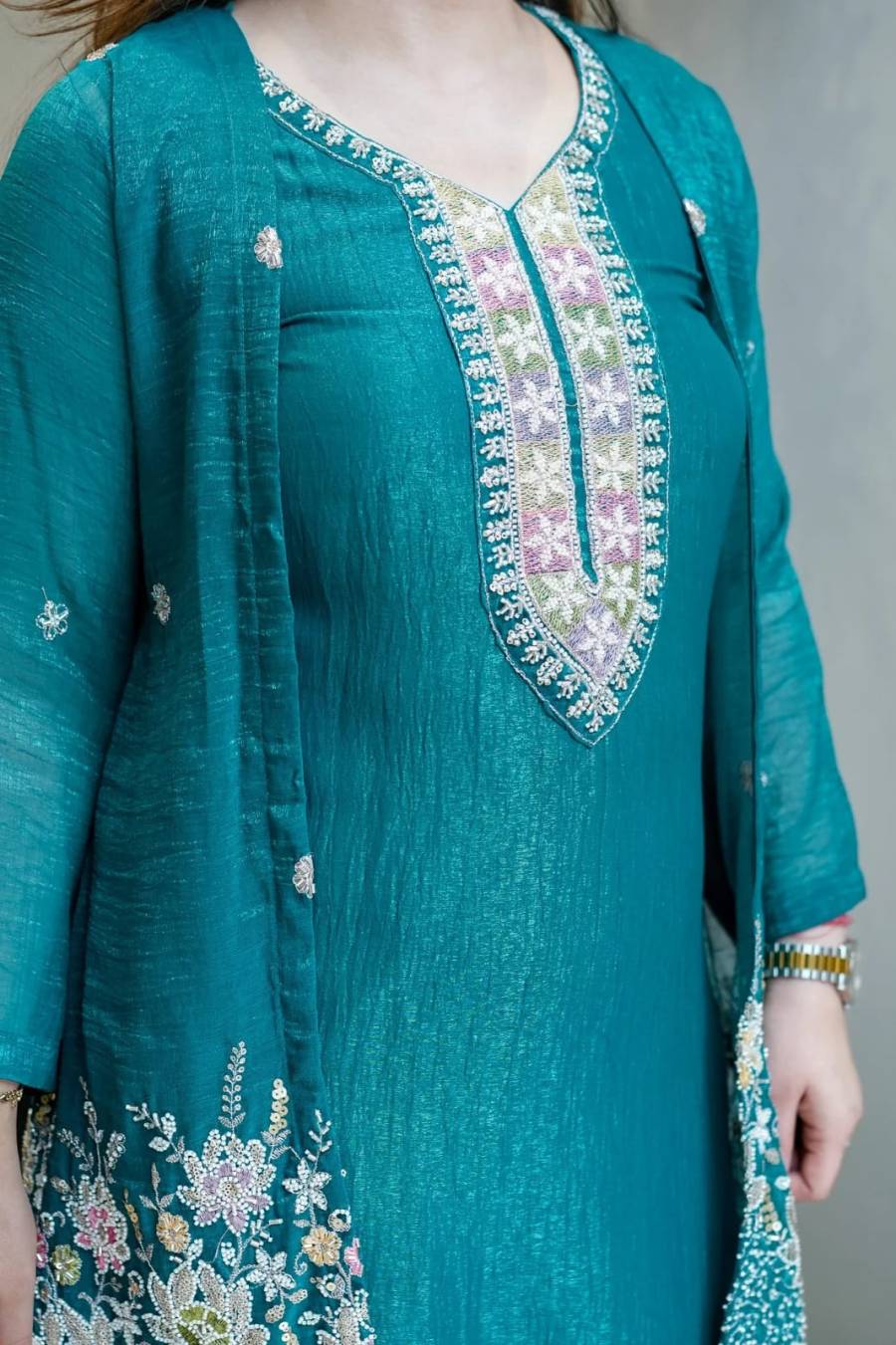 2DESIGNER CHINON EMBROIDERY BEADS WORK KURTI KOTI WITH BOTTOM SET PARTY WEAR WHOLESALE PRICE ETHNIC GARMENT (5)