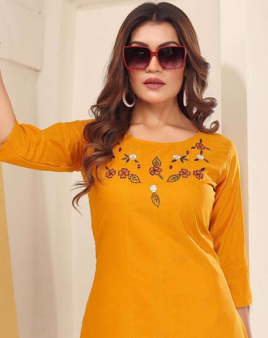 2NEW ARRIVAL SILK HANDMADE EMBROIDERY WORK KURTI FESTIVE WEAR WHOLESALE PRICE ETHNIC GARMENT (15)