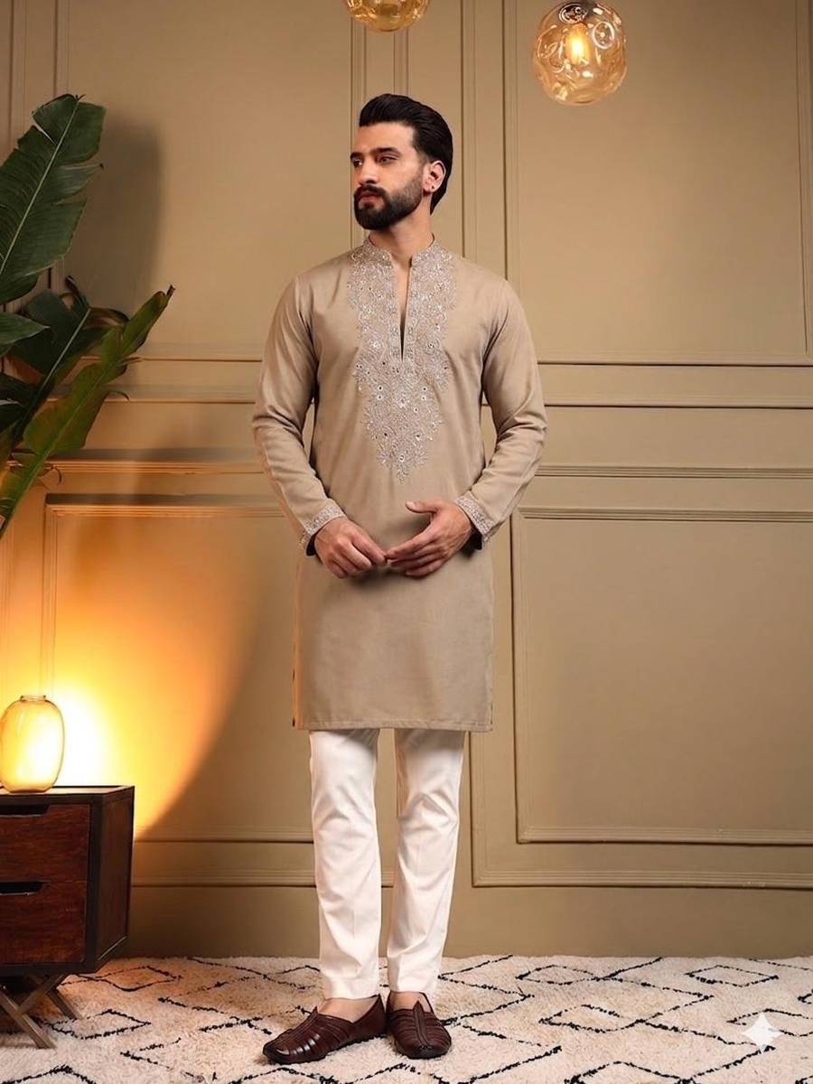 3RICH LOOK STAR SILK EMBROIDERY SEQUENCE WORK MENS KURTA PAYJAMA SET FESTIVE WEAR WHOLESALE PRICE ETHNIC GARMENT (10)