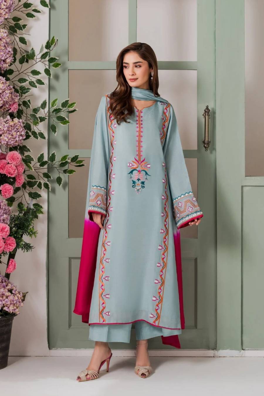 DESIGNER FRENCH CREPE EMBROIDERY SEQUENCE WORK TOP BOTTOM WITH DUPATTA FESTIVE WEAR WHOLESALE PRICE ETHNIC GARMENT (2)