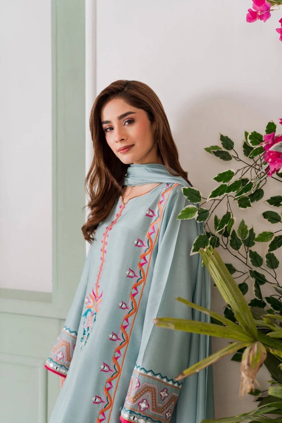 DESIGNER FRENCH CREPE EMBROIDERY SEQUENCE WORK TOP BOTTOM WITH DUPATTA FESTIVE WEAR WHOLESALE PRICE ETHNIC GARMENT (4)