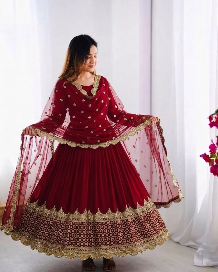 DESIGNER GEORGETTE EMBROIDERY SEQUENCE WORK GOWN WITH DUPATTA FESTIVE WEAR WHOLESALE PRICE ETHNIC GARMENT (3)