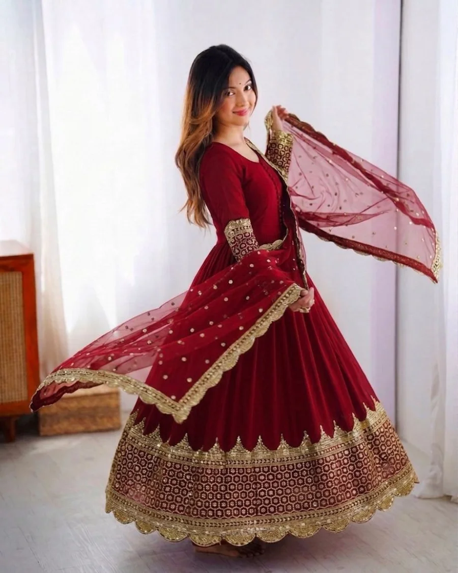 DESIGNER GEORGETTE EMBROIDERY SEQUENCE WORK GOWN WITH DUPATTA FESTIVE WEAR WHOLESALE PRICE ETHNIC GARMENT (6)