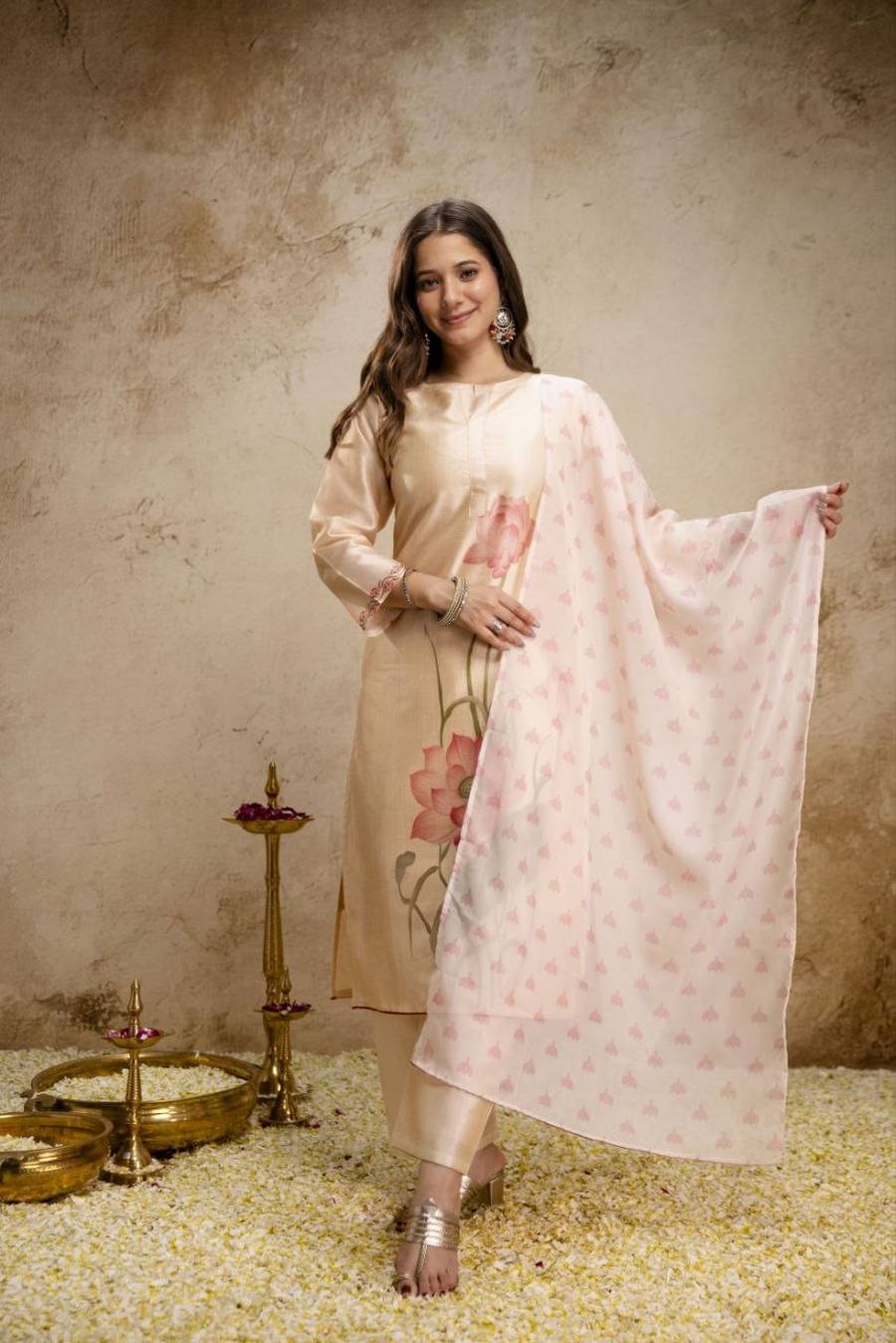 FANCY ASSAM SILK FLORAL PRINT WORKTOP BOTTOM WITH DUPATTA FESTIVE WEAR WHOLESALE PRICE ETHNIC GARMENT (7)