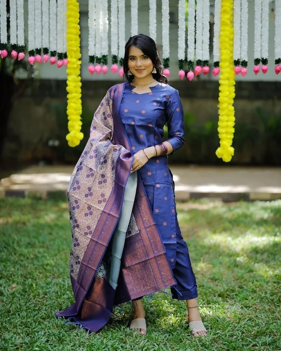 FANCY JACQUARD WOVEN WORK TOP BOTTOM WITH DUPATTA FESTIVE WEAR WHOLESALE PRICE ETHNIC GARMENT (4)