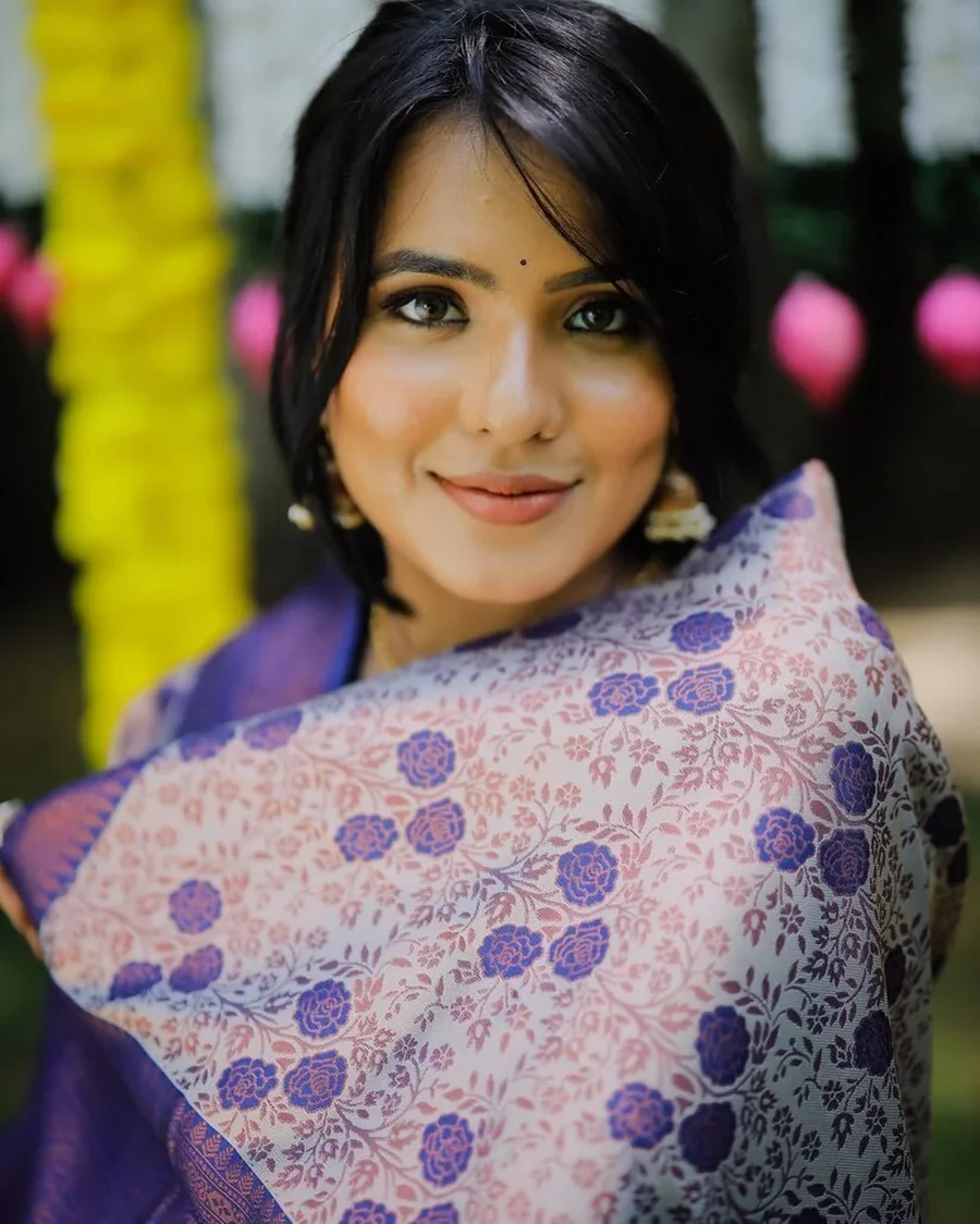 FANCY JACQUARD WOVEN WORK TOP BOTTOM WITH DUPATTA FESTIVE WEAR WHOLESALE PRICE ETHNIC GARMENT (5)