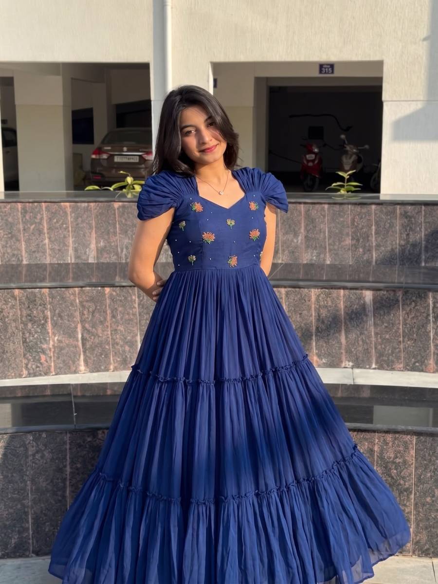 FANCY MUL MUL COTTON MAGGAM WORK ONE PIECE DRESS DAILY WEAR WHOLESALE PRICE ETHNIC GARMENT (4)