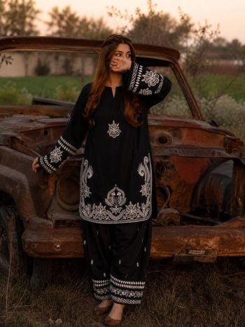 FANCY ROMAN DELL SILK THREAD EMBROIDERY WORK KURTI PALAZZO SET BLACK