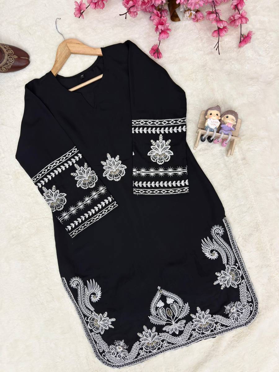 FANCY ROMAN DELL SILK THREAD EMBROIDERY WORK KURTI PALAZZO SET CASUAL WEAR WHOLESALE PRICE ETHNIC GARMENT (8)