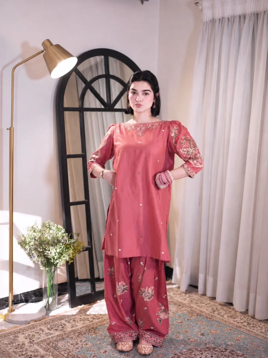 FANCY ROMAN SILK THREAD EMBROIDERY WORK TOP PATIYALA FESTIVE WEAR WHOLESALE PRICE ETHNIC GARMENT (4)