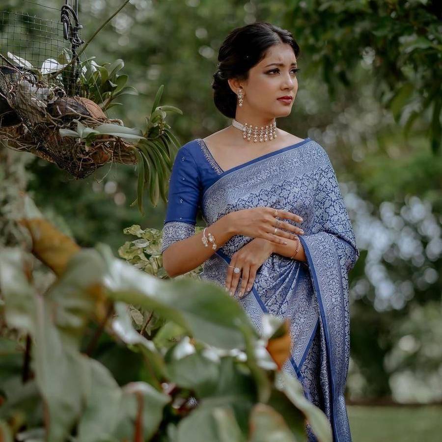 LATEST LICHI SILK JACQUARD WORK SAREE WITH UNSTITCHED BLOUSE FESTIVE WEAR WHOLESALE PRICE ETHNIC GARMENT (4)