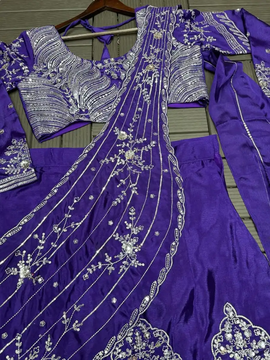 MODERN CHINON EMBROIDERY WORK WITH FANCY LATKAN WORK LEHENGA CHOLI WITH DUPATTA PARTY WEAR WHOLESALE PRICE ETHNICC GARMENT (3)