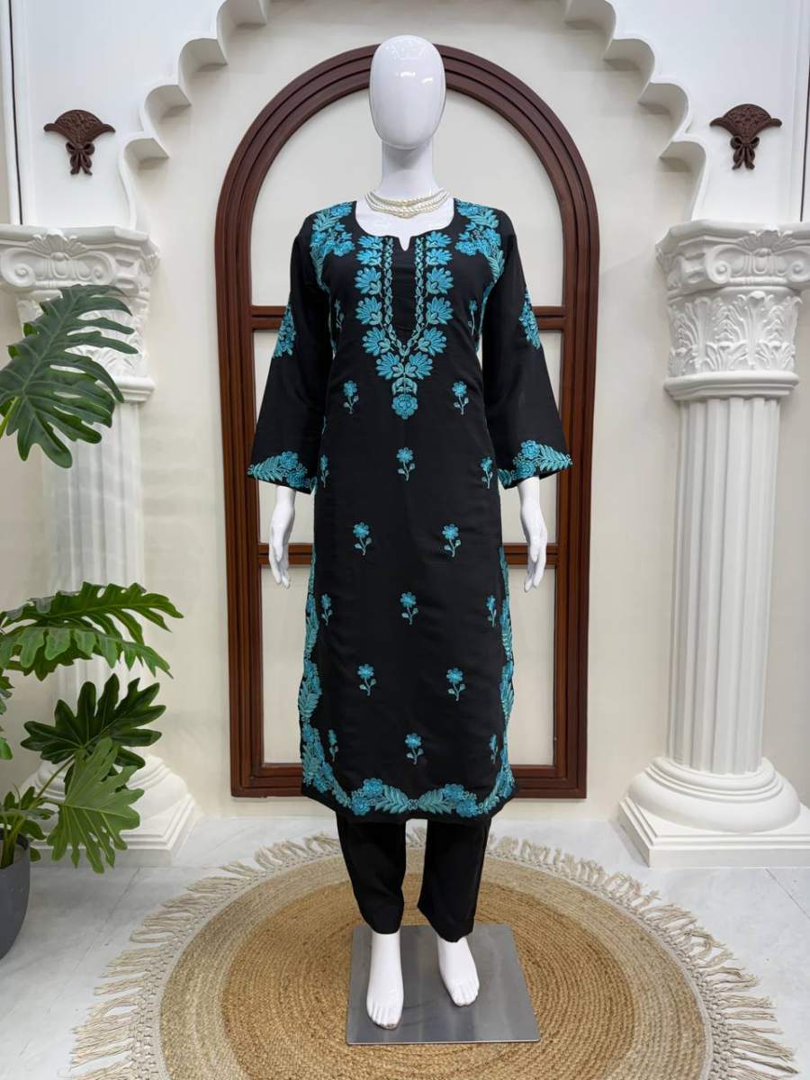 MODERN ROMAN SILK THREAD WORK TOP PENT SET DAILY WEAR WHOLESALE PRICE ETHNIC GARMENT (3)