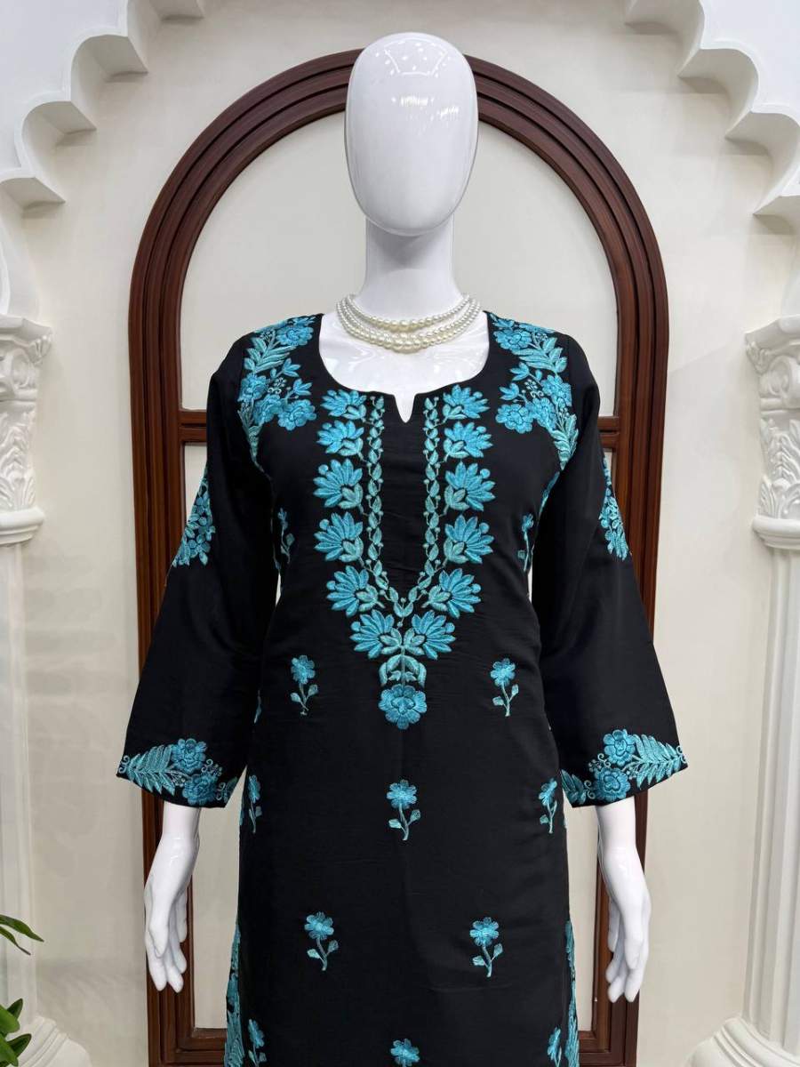 MODERN ROMAN SILK THREAD WORK TOP PENT SET DAILY WEAR WHOLESALE PRICE ETHNIC GARMENT (4)