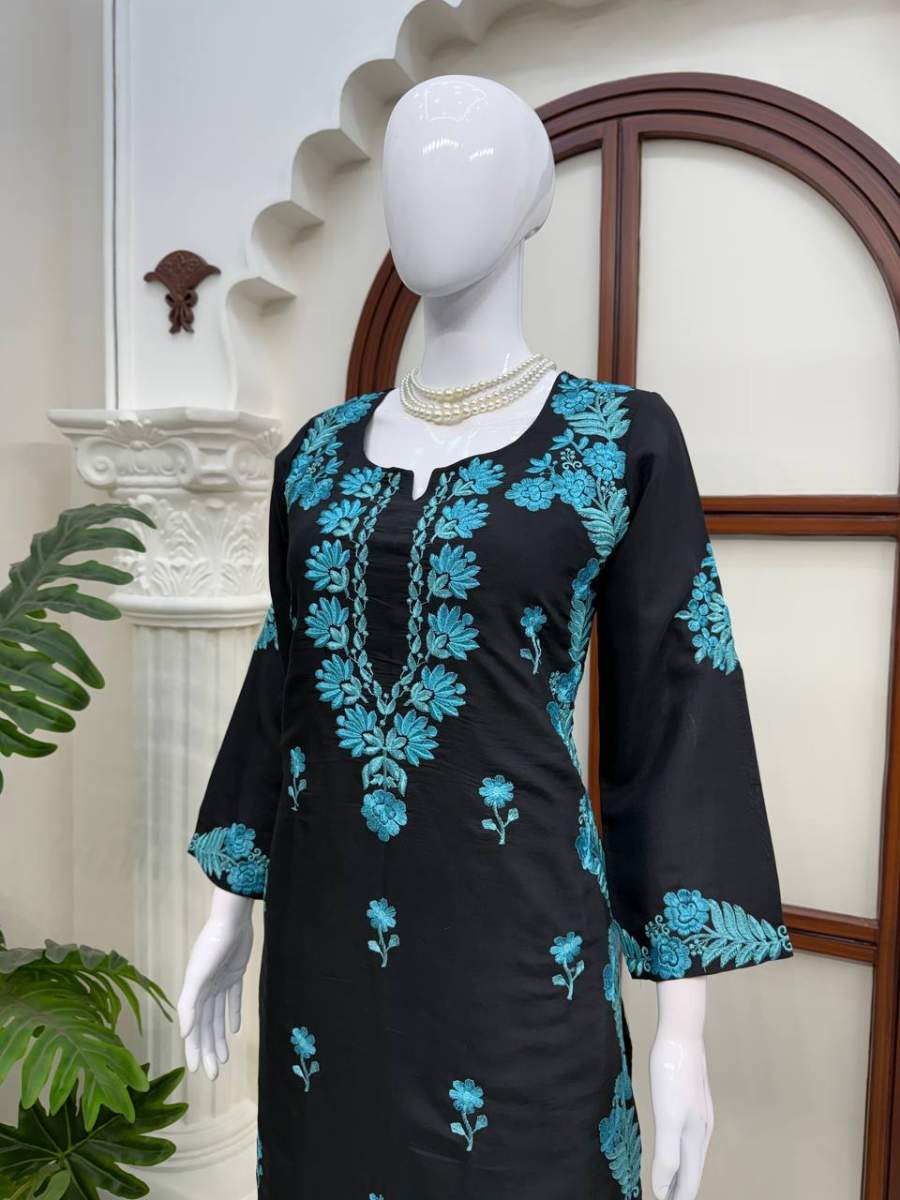 MODERN ROMAN SILK THREAD WORK TOP PENT SET DAILY WEAR WHOLESALE PRICE ETHNIC GARMENT (7)