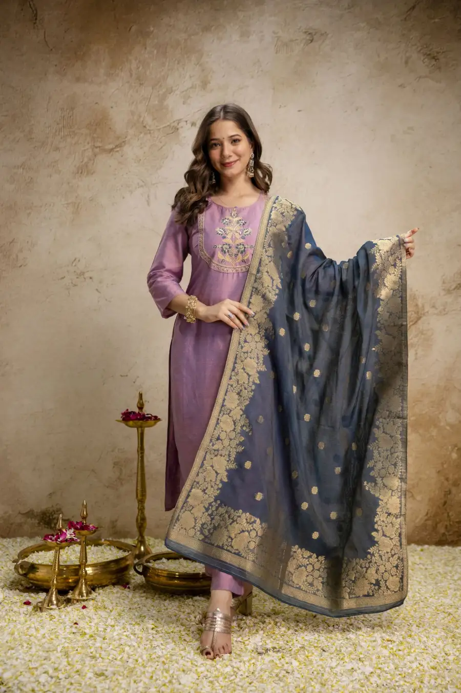 MODERN VETICAN SEQUENCE CODING EMBROIDERY WORK TOP BOTTOM WITH DUPATTA FESTIVE WEAR WHOLESALE PRICE ETHNIC GARMENT (10)