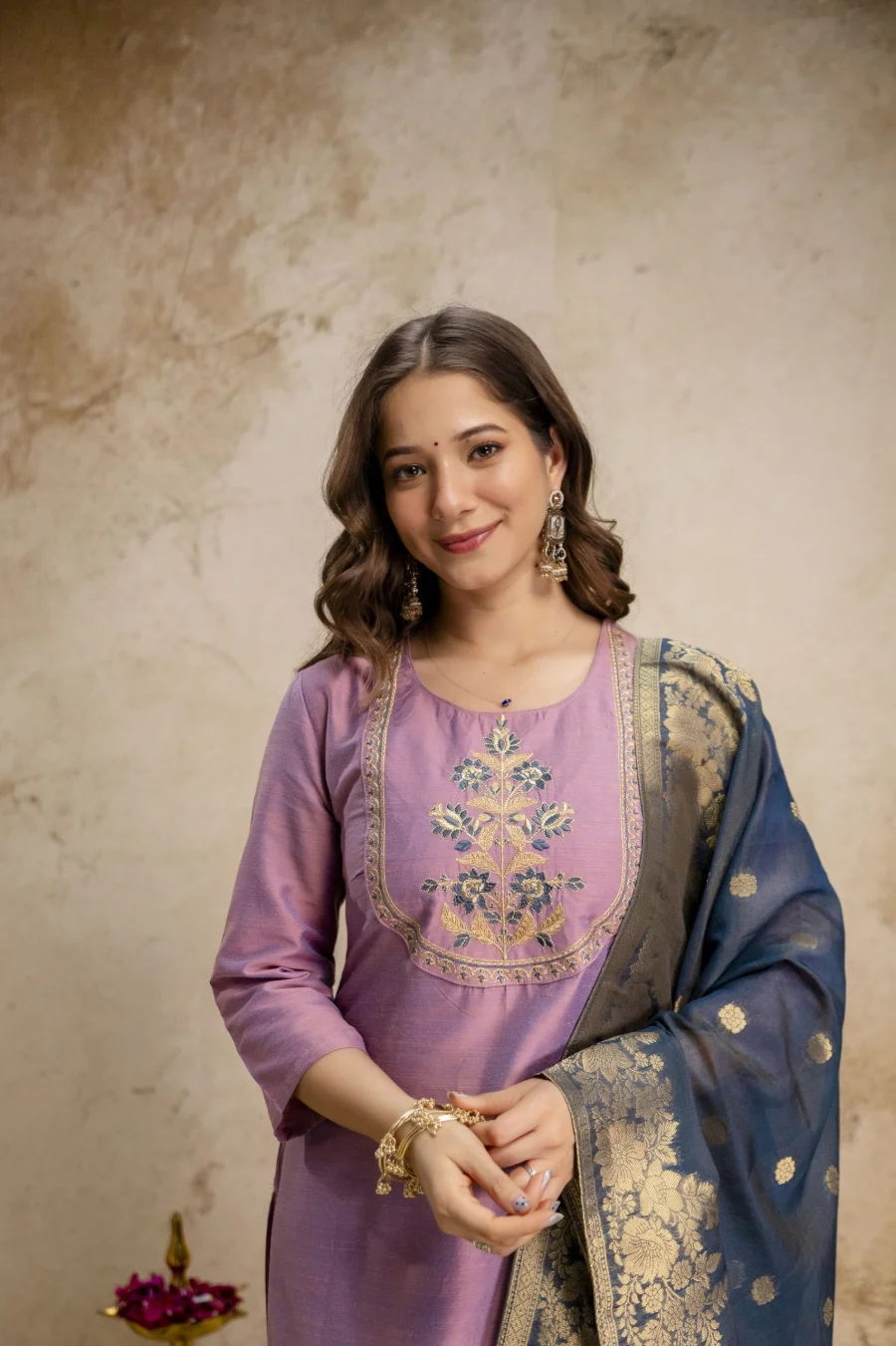 MODERN VETICAN SEQUENCE CODING EMBROIDERY WORK TOP BOTTOM WITH DUPATTA FESTIVE WEAR WHOLESALE PRICE ETHNIC GARMENT (8)