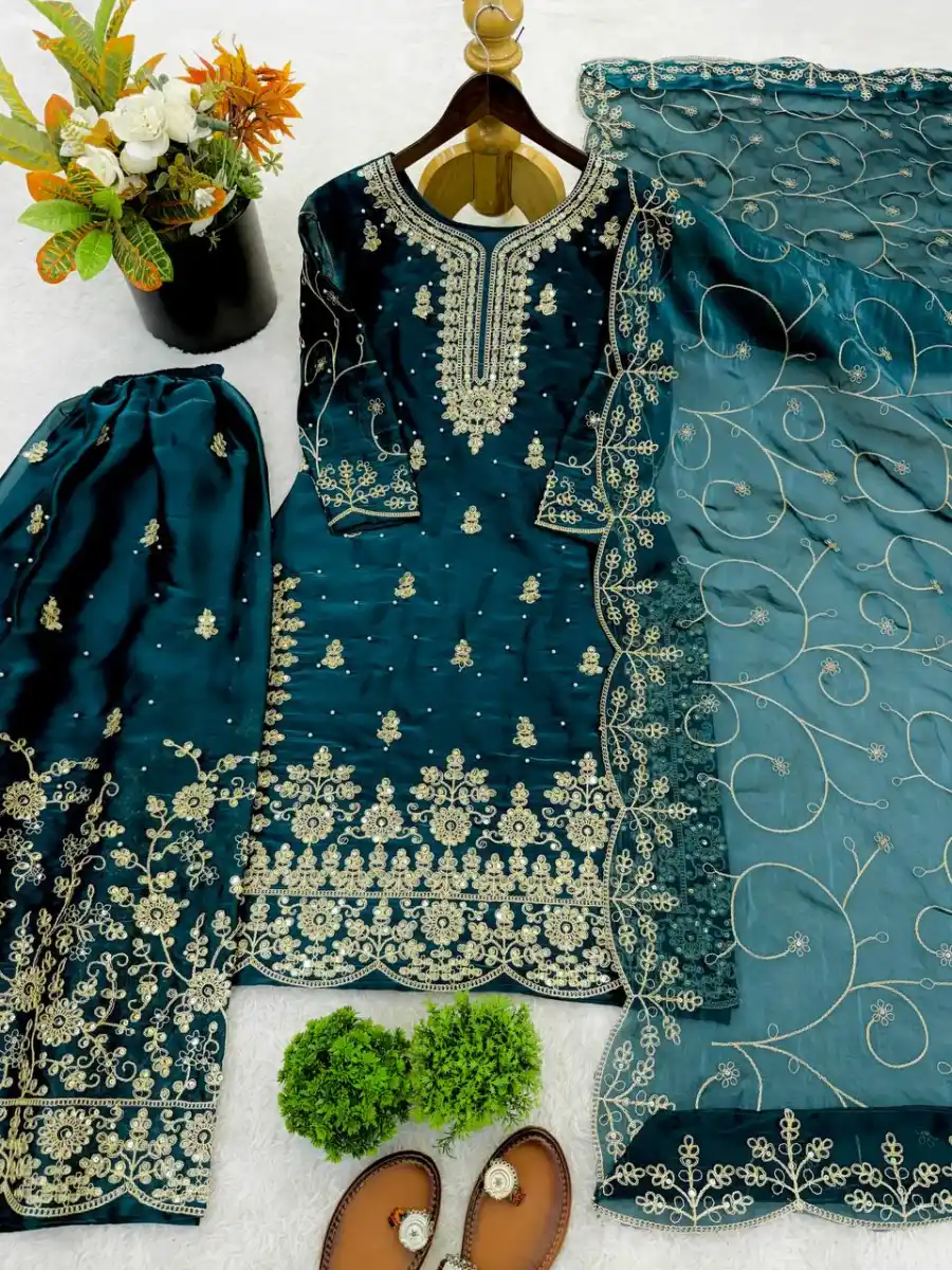 NEW ARRIVAL GMY SILK EMBROIDERY SEQUENCE WORK MOTHDER DAUGHTER SET FESTIVE WEAR WHOLESALE PRICE ETHNIC GARMENT (24)