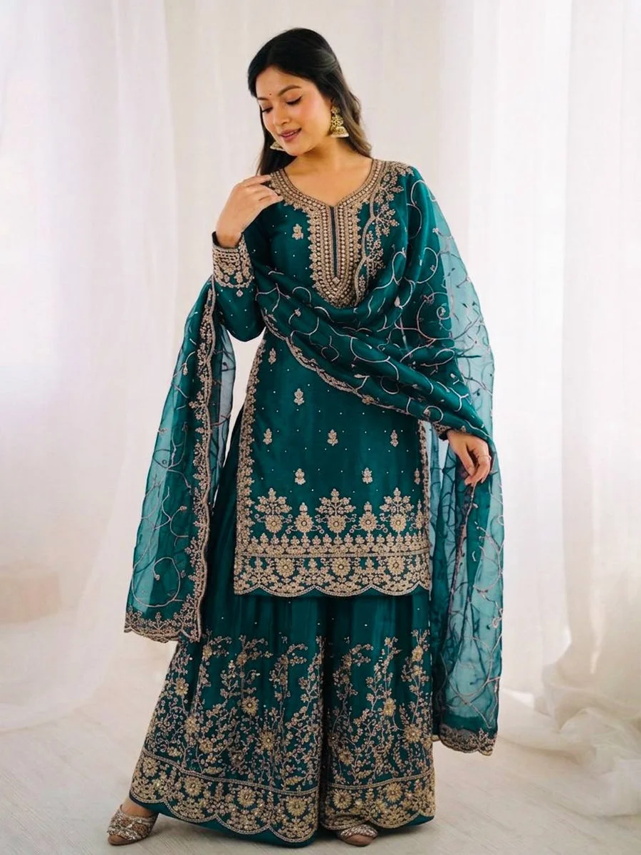 NEW ARRIVAL GMY SILK EMBROIDERY SEQUENCE WORK MOTHDER DAUGHTER SET FESTIVE WEAR WHOLESALE PRICE ETHNIC GARMENT (25)