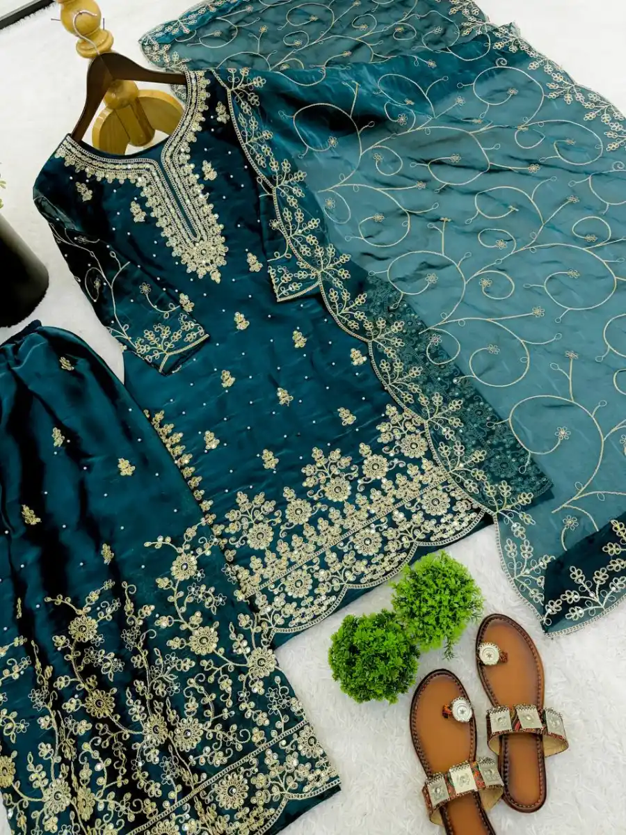 NEW ARRIVAL GMY SILK EMBROIDERY SEQUENCE WORK MOTHDER DAUGHTER SET FESTIVE WEAR WHOLESALE PRICE ETHNIC GARMENT (26)