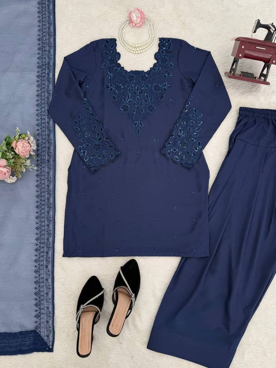 NEW ARRIVAL NATURAL CREPE THREAD WITH SEQUENCE WORK TOP PATIYALA WITH DUPATTA FESTIVE WEAR WHOLESALE PRICE ETHNIC GARMENT (12)