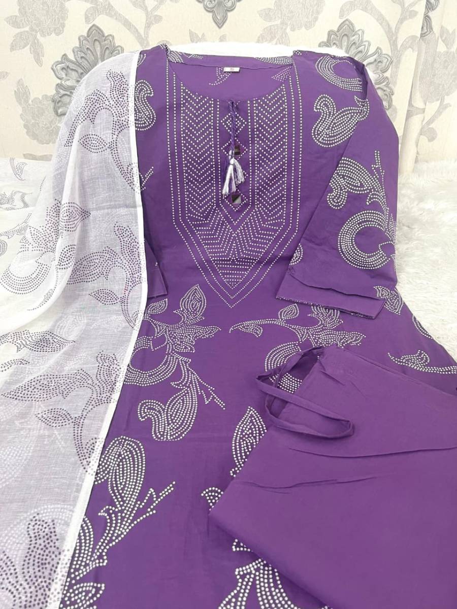 RICH LOOK COTTON PRINT WITH MIRROR WORK TOP BOTTOM WITH DUPATTA FESTIVE WEAR WHOLESALE PRICE ETHNIC GARMENT (7)