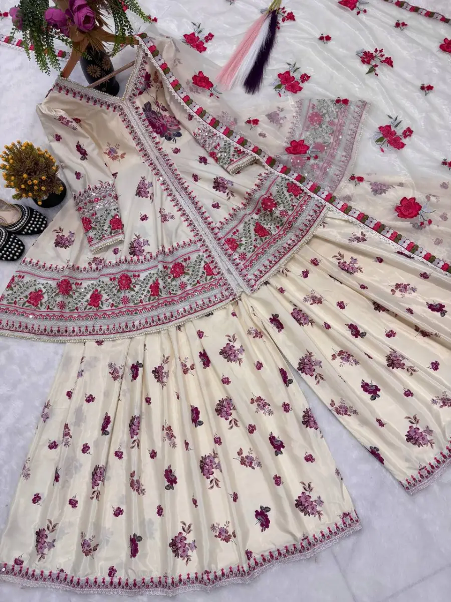 RICH LOOK CREPE SILK MULTI COTTON DHGA WITH 5 MM EMBROIDERY WORK TOP PALAZZO WITH DUPATTA FESTIVE WEAR WHOLESALE PRICE ETHNIC GARMENT (10)