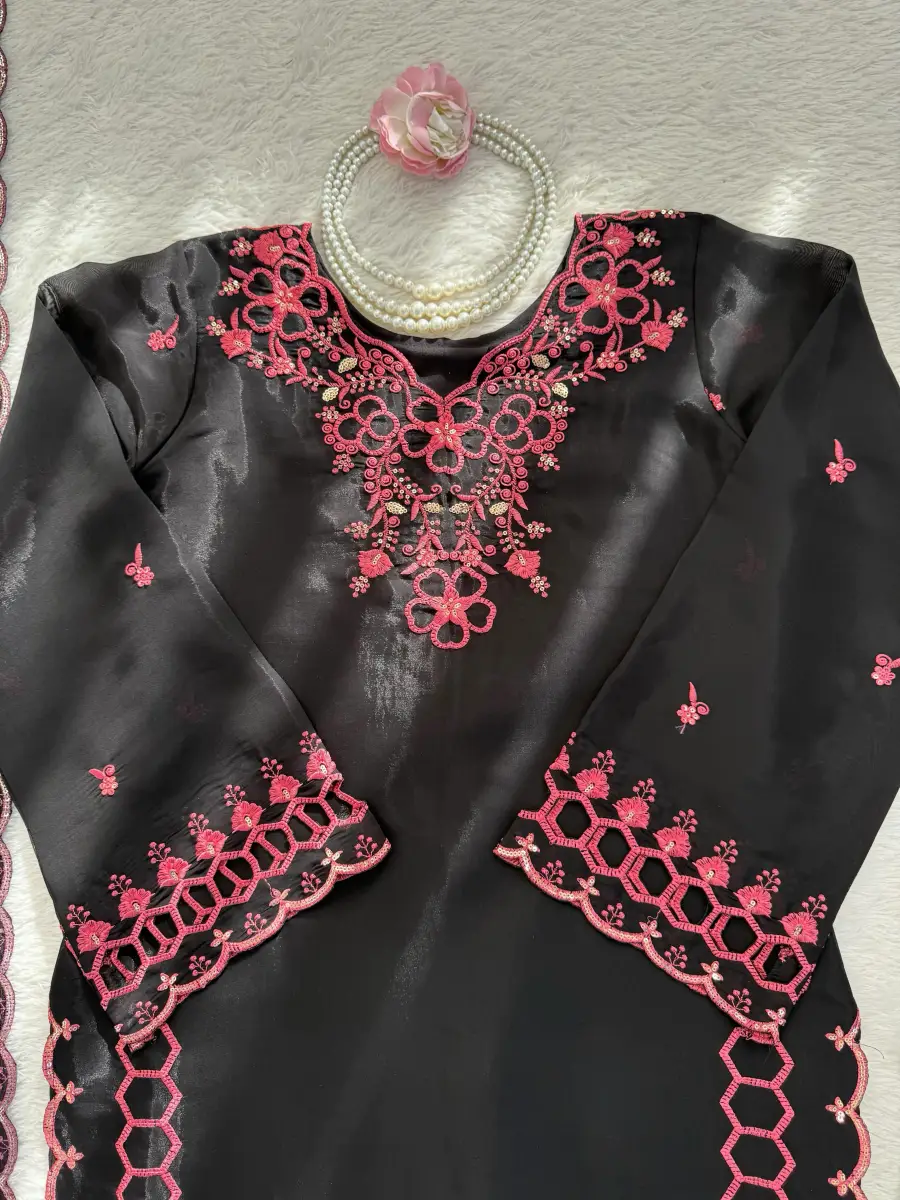 RICH LOOK MUL CHANDERI THREAD WITH SEQUENCE WORK TOP PATIYALA WITH DUPATTA FESTIVE WEAR WHOLESALE PRICE ETHNIC GARMENT (8)