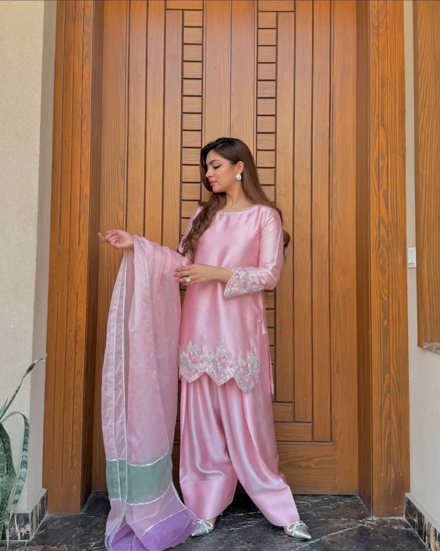 RICH LOOK NATURAL CREPE EMBROIDERY SEQUENCE WITH PERAL HAND WORK TOP PATIYALA WITH DUPATTA FESTIVE WEAR WHOLESALE PRICE ETHNIC GARMENT (4)