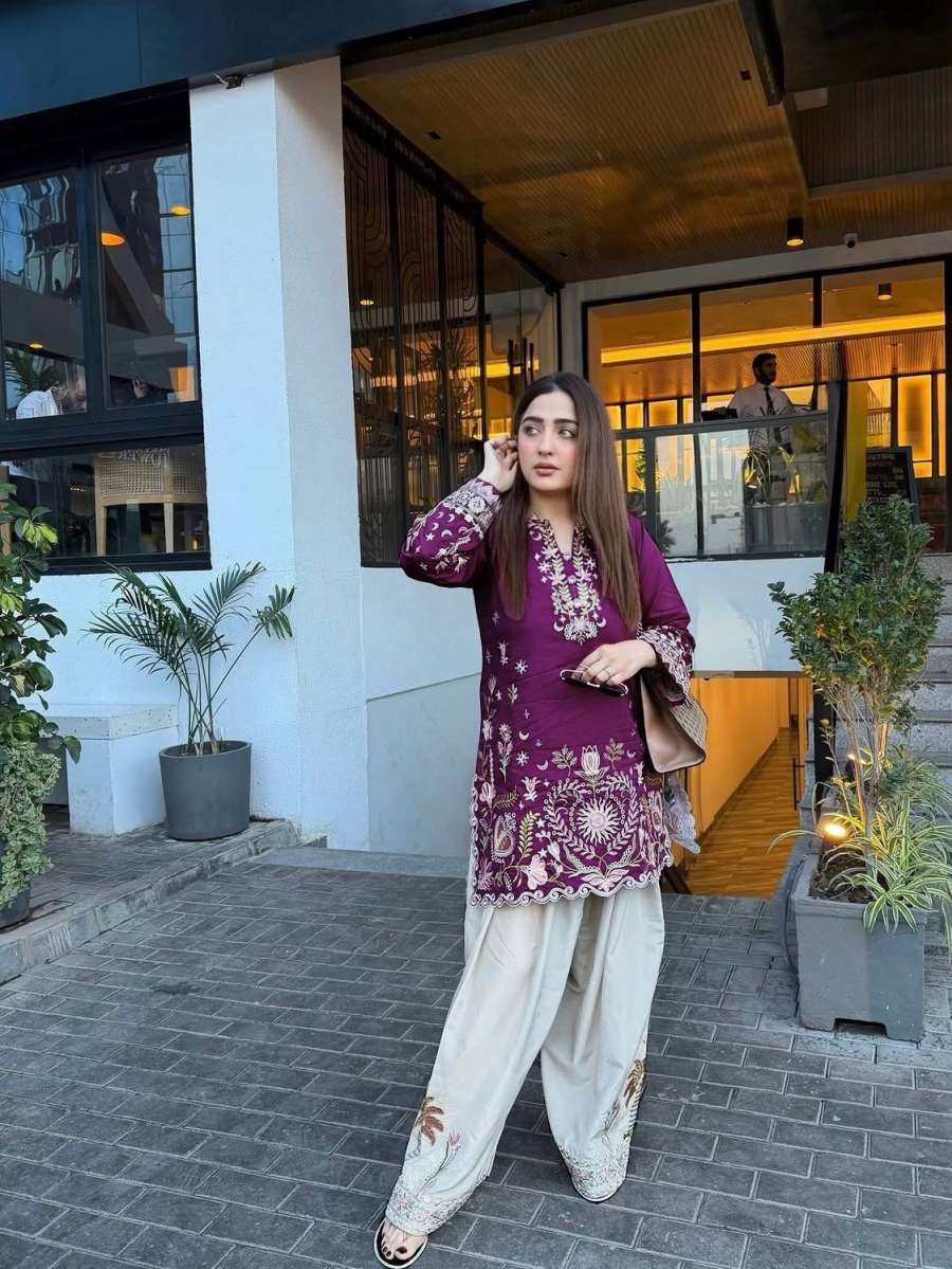 RICH LOOK RAYON COTTON THREAD EMBROIDERY WORK TOP PATIYALA WITH DUPATTA FESTIVE WEAR WHOLESALE PRICE ETHNIC GARMENT (10)