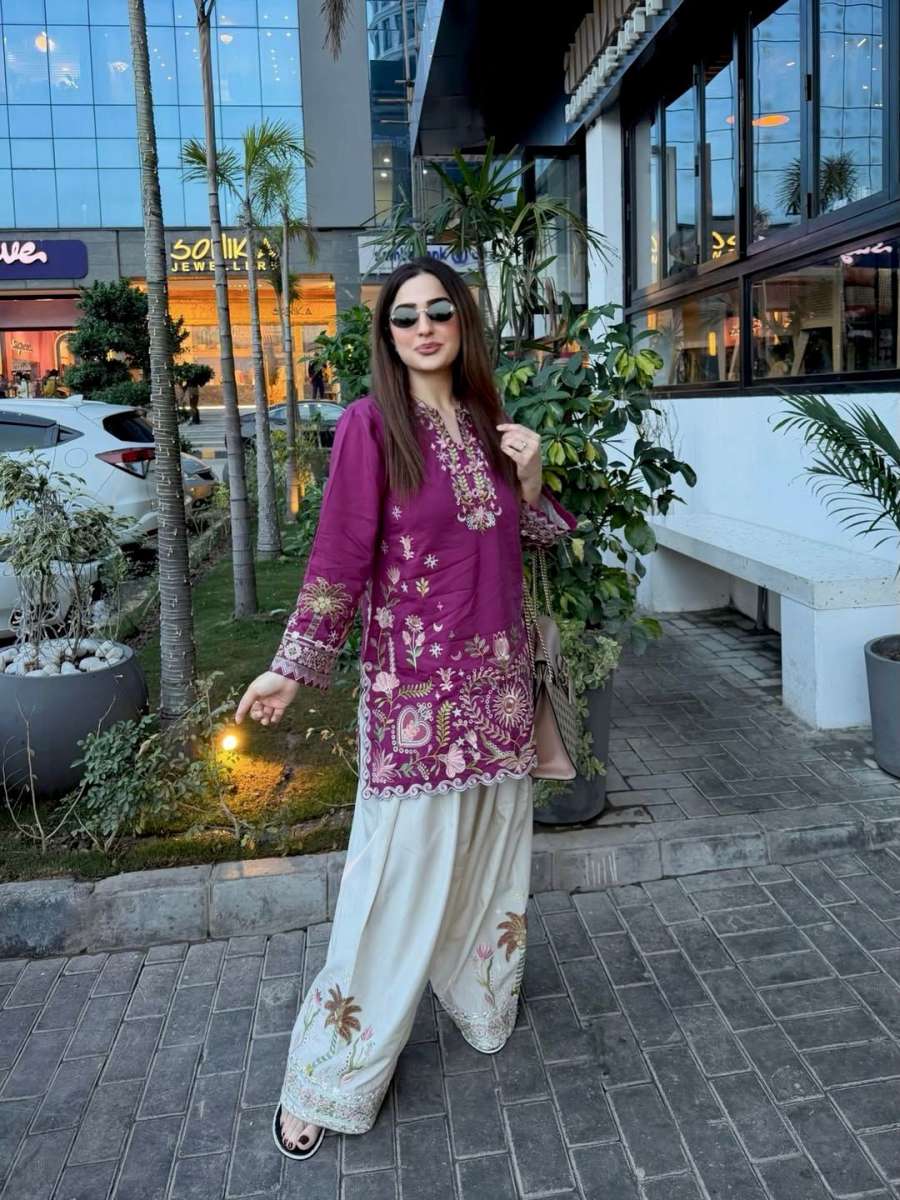 RICH LOOK RAYON COTTON THREAD EMBROIDERY WORK TOP PATIYALA WITH DUPATTA FESTIVE WEAR WHOLESALE PRICE ETHNIC GARMENT (9)