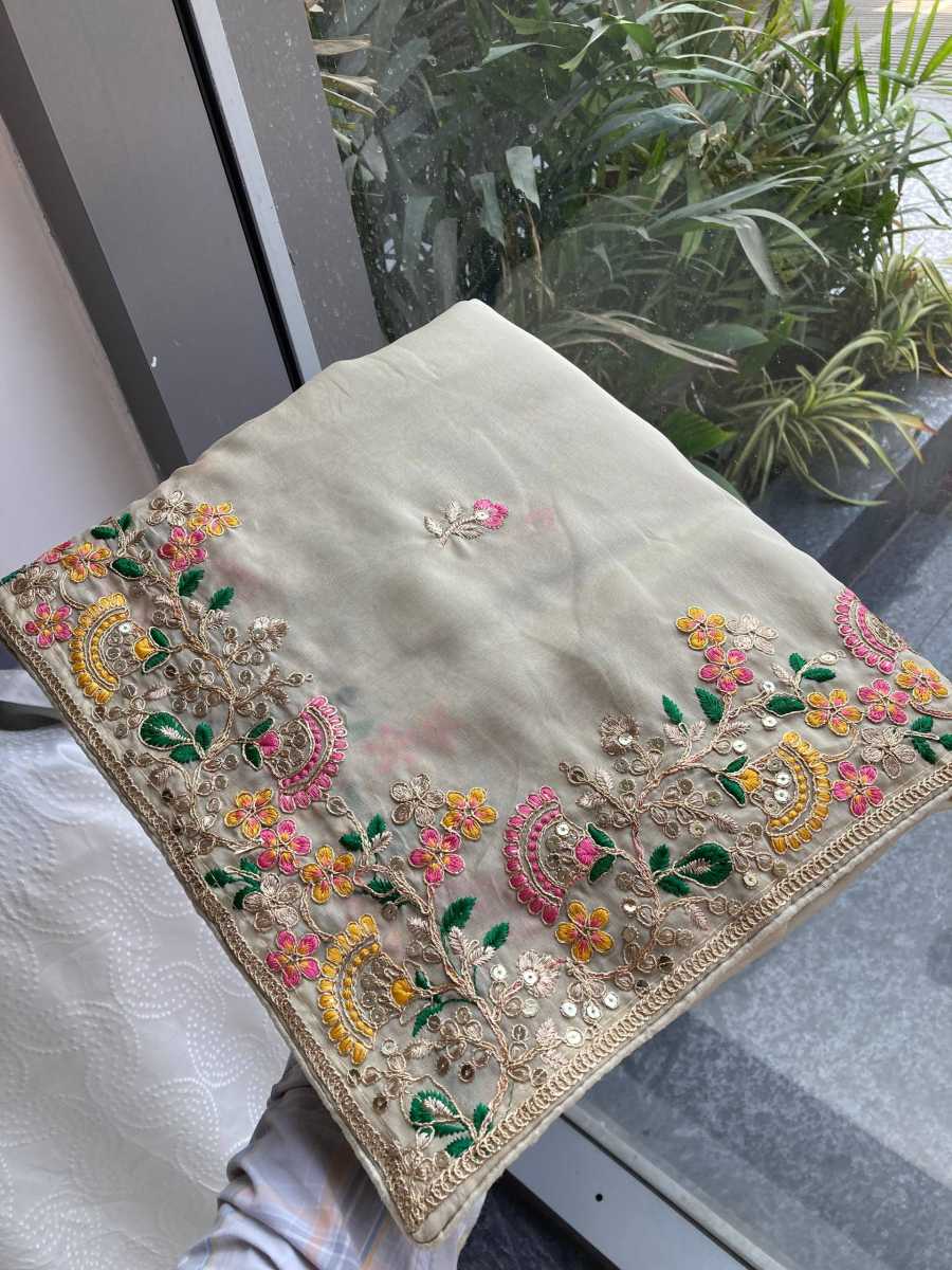 TRENDING SOFT SILK EMBROIDERY WITH CUTWORK BORDER SAREE WITH UNSTITCHED BLOUSE WEDDING WEAR WHOLESALE PRICE ETHNIC GARMENT (7)