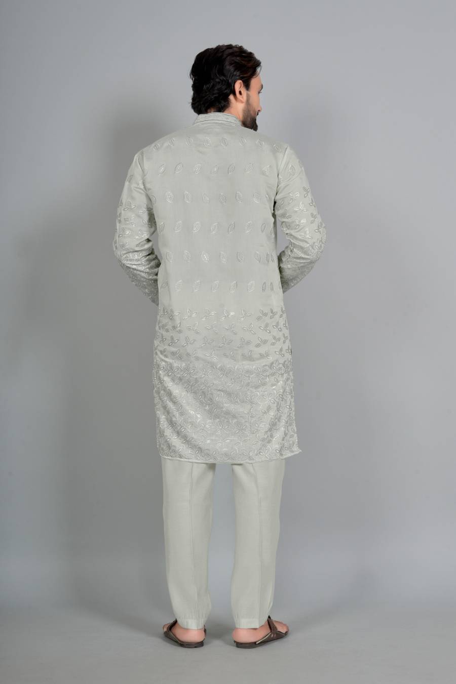 1DESIGNER COTTON SILK EMBROIDERY WORK MEN'S KURTA WEDDING WEAR WHOLESALE PRICE ETHNIC GARMENT (9)