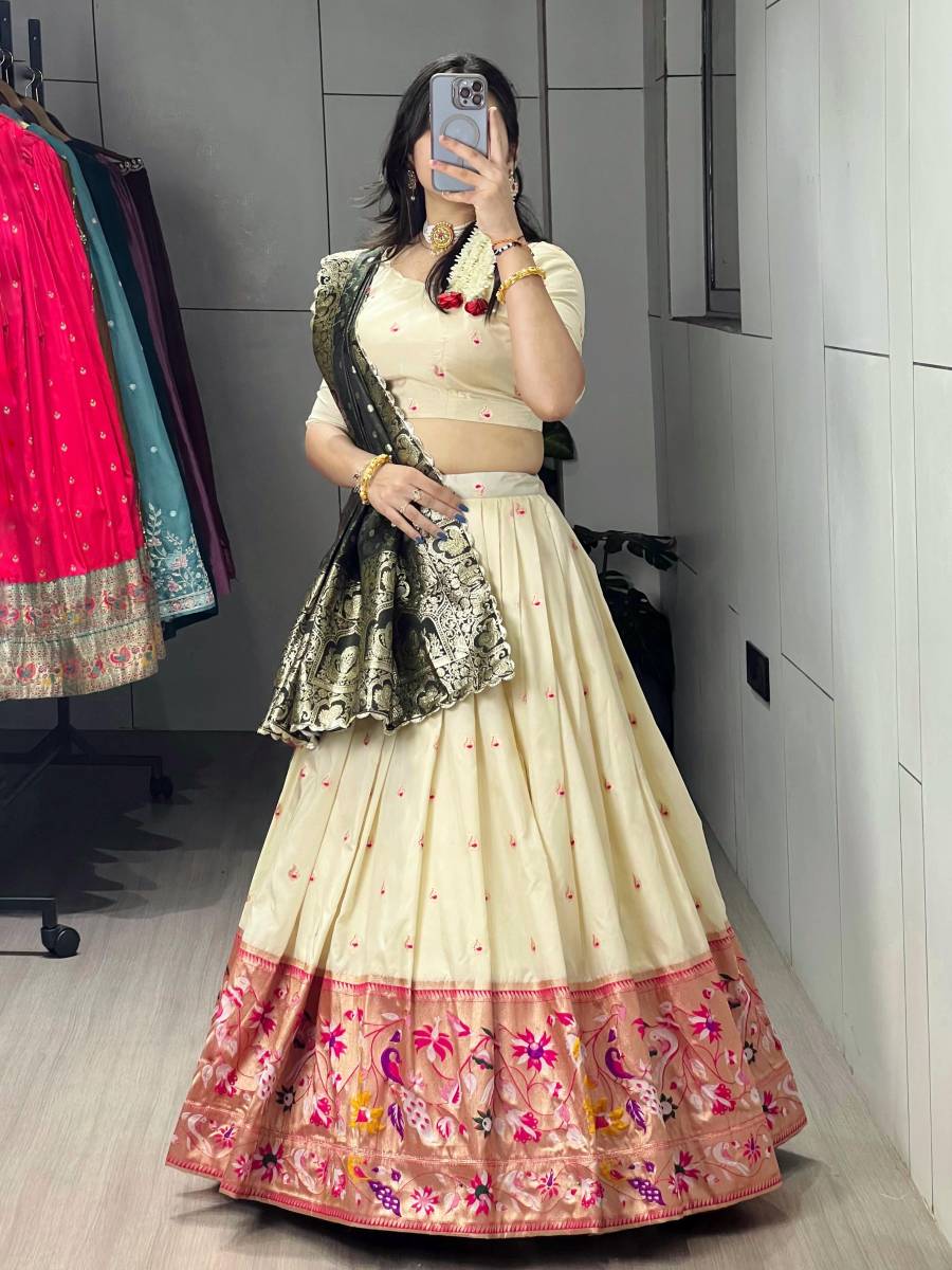 1DESIGNER PAITHANI SILK ZARI WEAVING WORK WITH COLORED BORDER AND BUTTI WORK LEHENGA CHOLI WITH DUPATTA WEDDING WEAR WHOLESALE PRICE ETHNIC GARMENT (10)