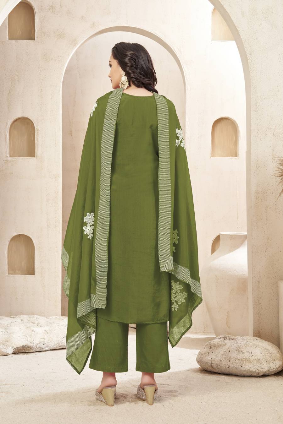 1MODERN CHINON EMBROIDERY, SEQUENCE & CODING WORK TOP BOTTOM WITH DUPATTA FESTIVE WEAR WHOLESALE PRICE ETHNIC GARMENT (8)