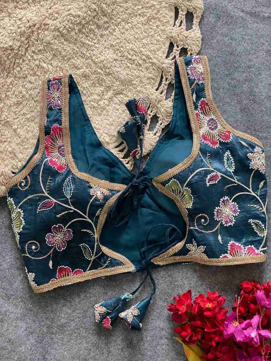 1MODERN GOLDEN CRUSH SEQUENCE AND MULTI WORK STITCHED BLOUSE WEDDING WEAR WHOLESALE PRICE ETHNIC GARMENT (6)