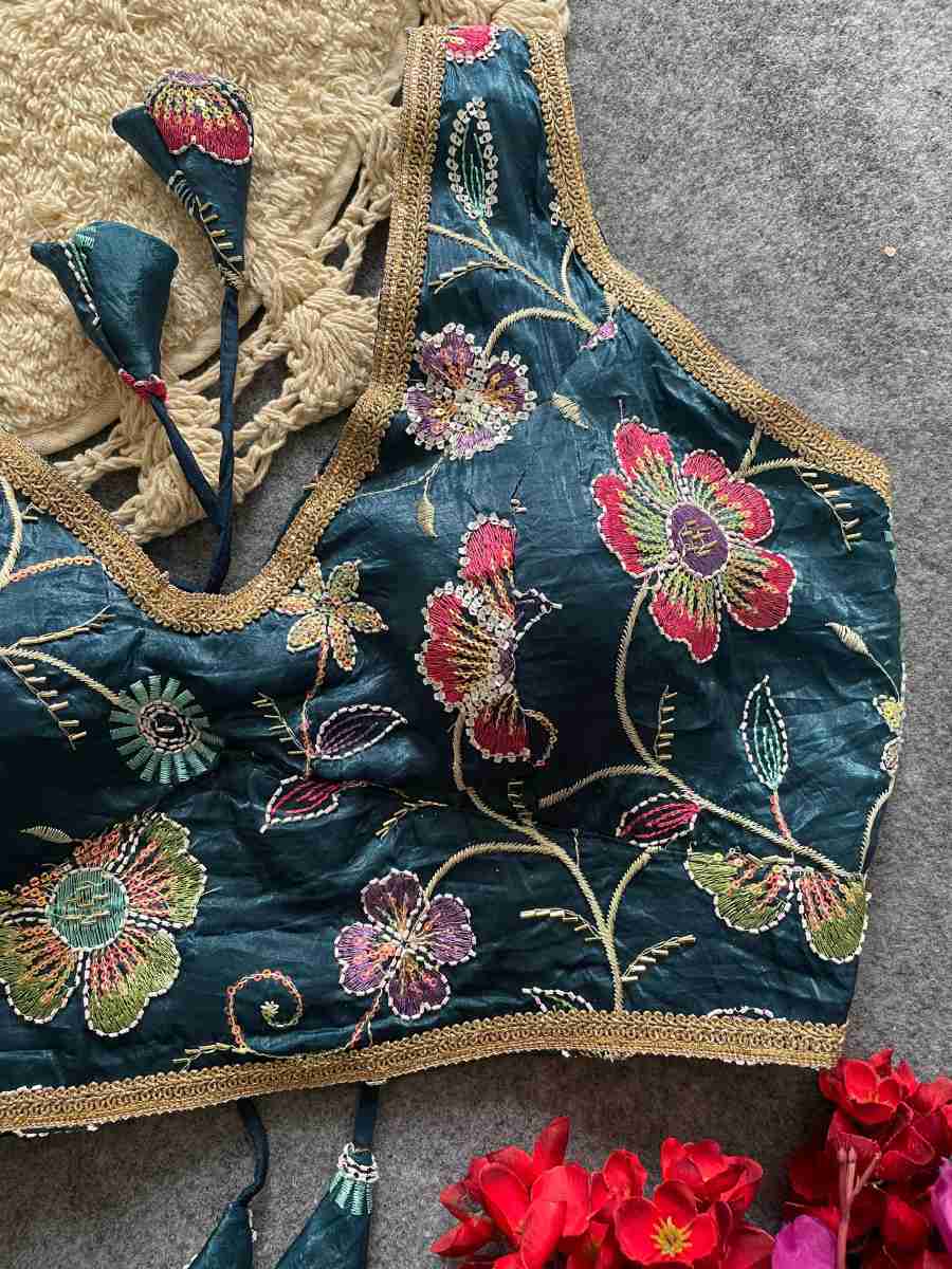 1MODERN GOLDEN CRUSH SEQUENCE AND MULTI WORK STITCHED BLOUSE WEDDING WEAR WHOLESALE PRICE ETHNIC GARMENT (8)