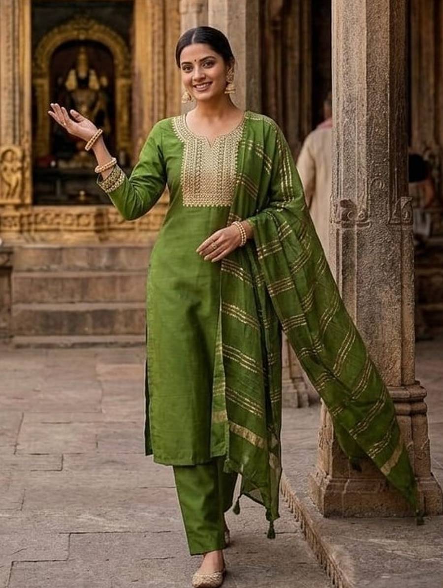 1MODERN SLUB COTTON EMBROIDERY WORK TOP BOTTOM WITH DUPATTA FESTIVE WEAR WHOLESALE PRICE ETHNIC GARMENT (6)